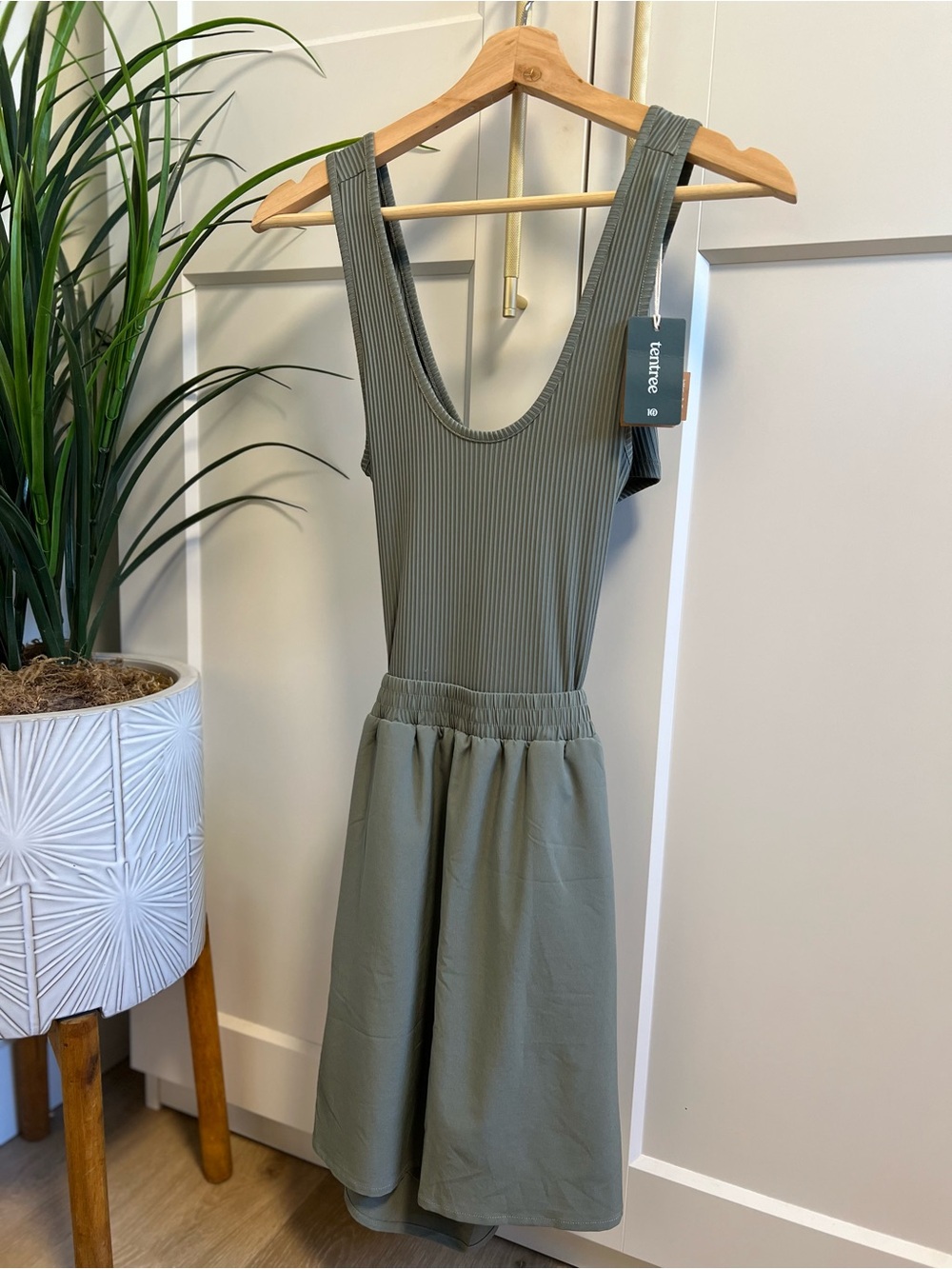 Tentree Ashby Dress Sage Green Open Back Midi Dress NWT